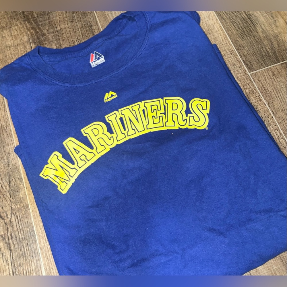 Retro Style Seattle Mariners Edgar Martinez Hall of Fame Commemorative T-Shirt